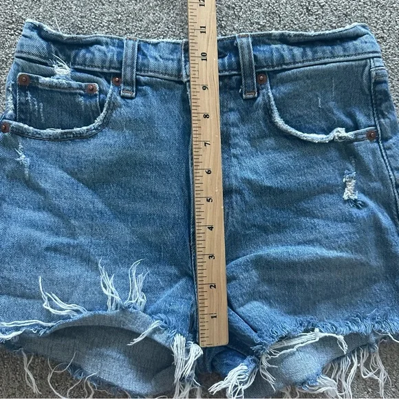 Abercrombie &‎ Fitch The Mom Short High Rise Blue Jean Shorts Size 25/0 - Picture 6 of 7
